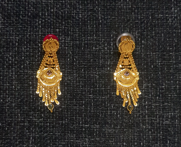 File:Studs 35K.png